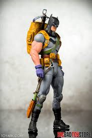 Mua bán DC COLLECTIBLES SURVIVAL BATMAN